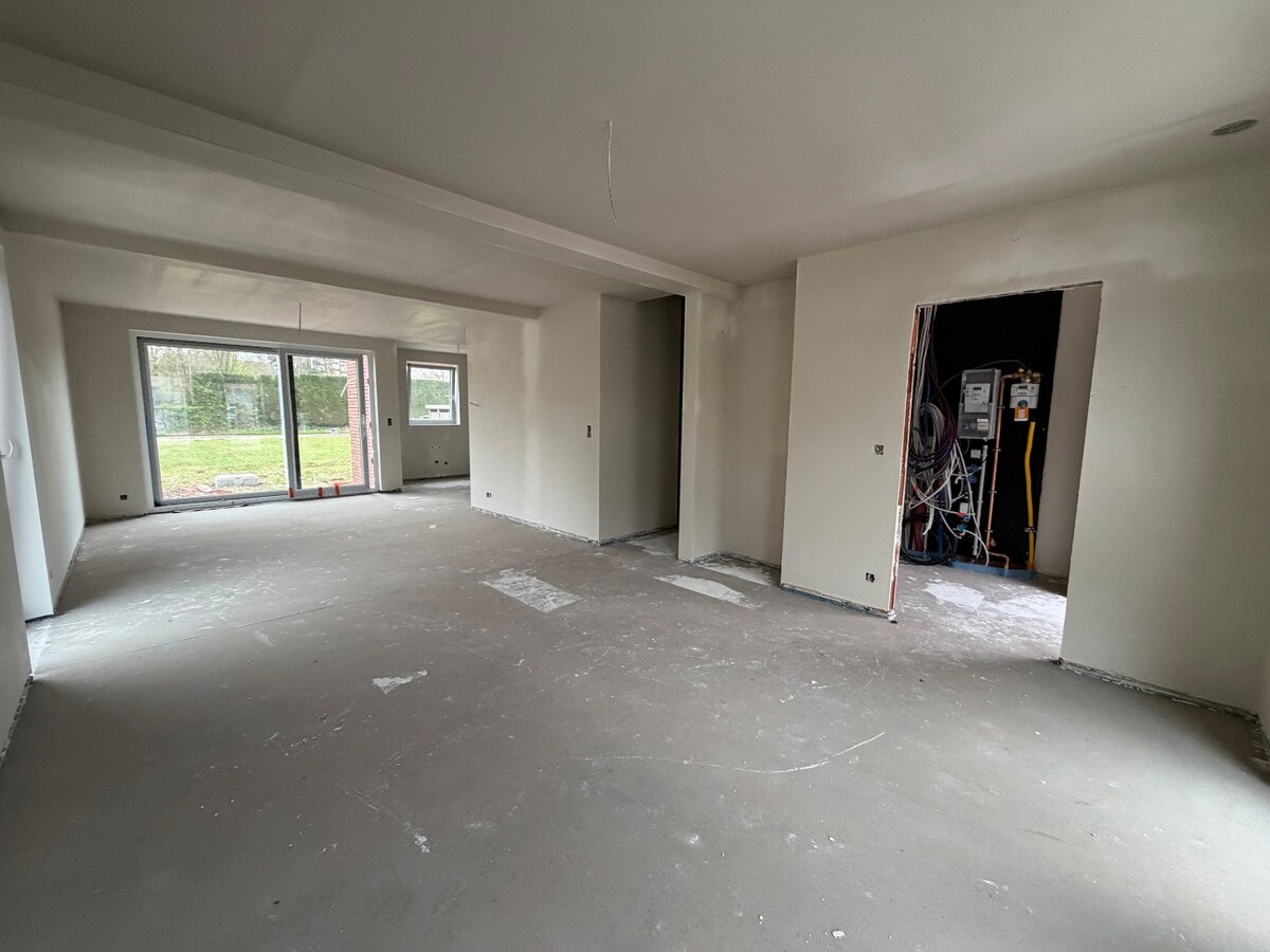 Nieuwbouwwoning te Eine. 