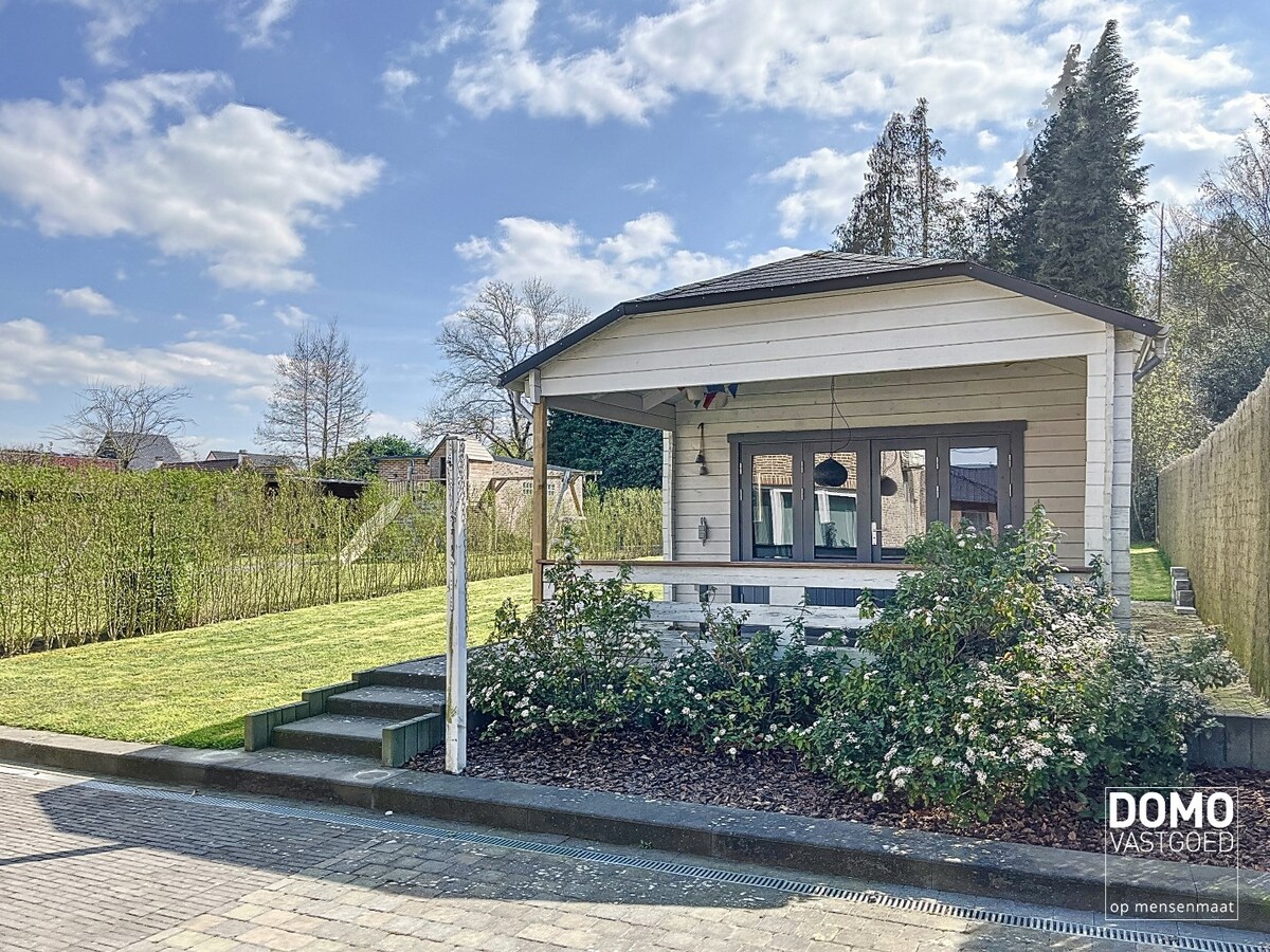 PRACHTIGE WONING MET 3 SLAAPKAMERS EN ZUIDGERICHTE TUIN 