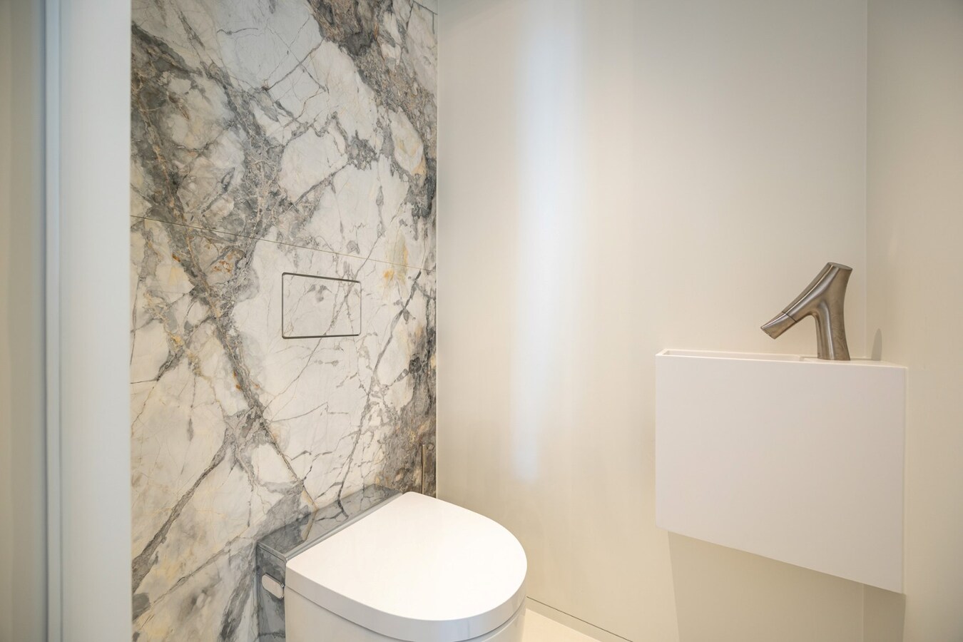 Exclusief wonen in Antwerp Tower | Luxueus appt. met 3 slpk en 2 terrassen! 