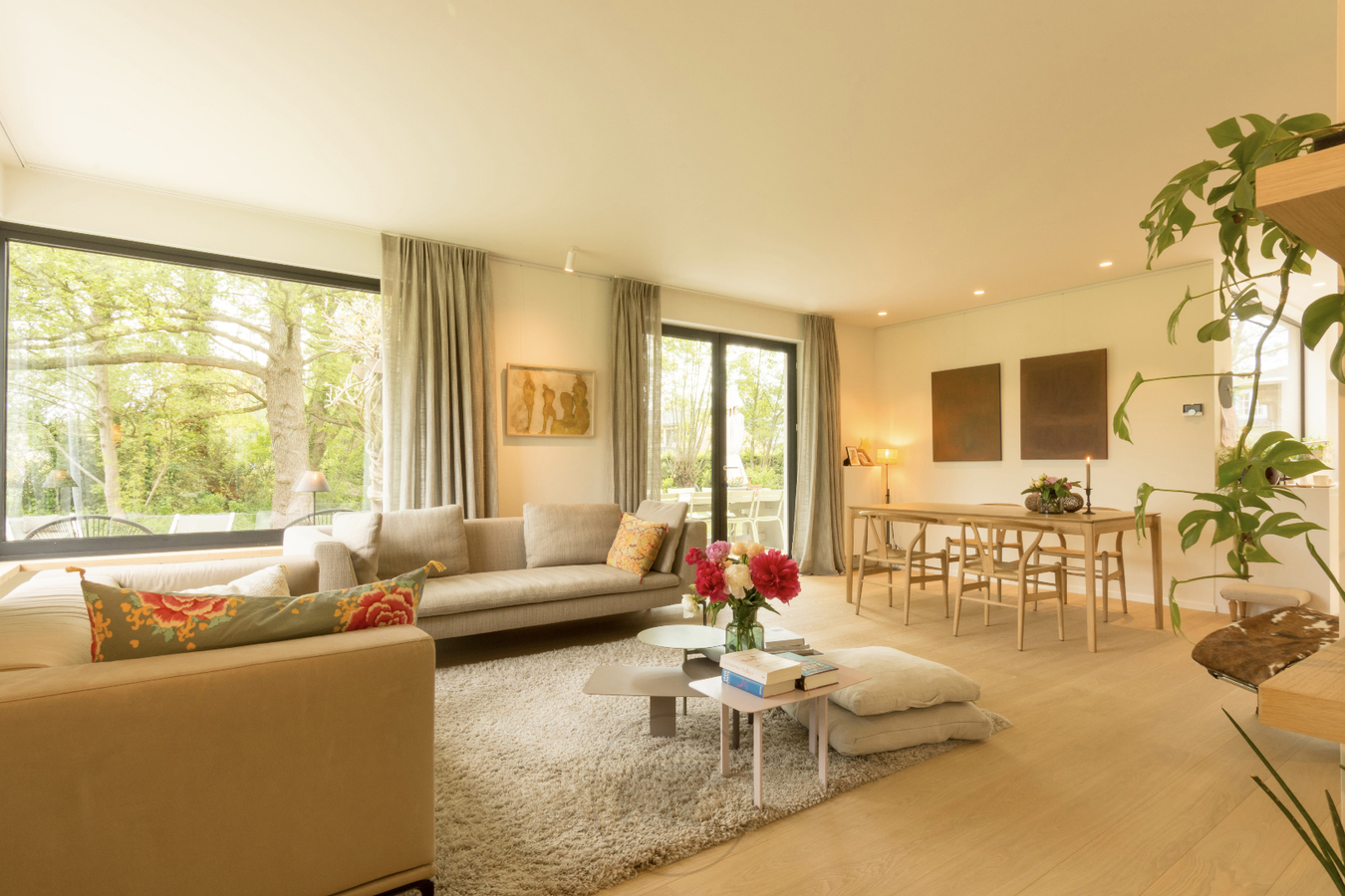 Hoogwaardig gerenoveerde villa op toplocatie 