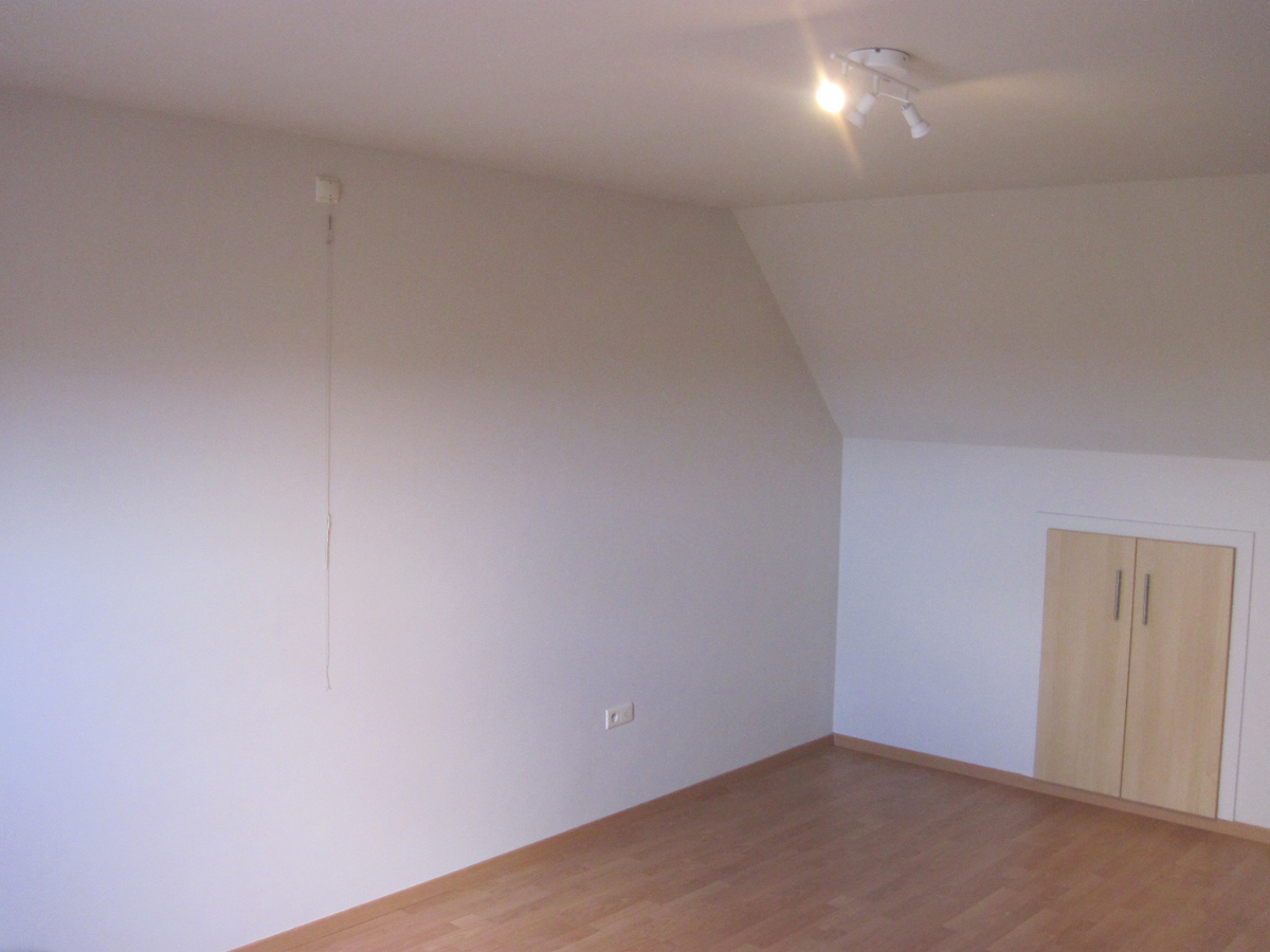 Lichtrijk appartement in centrum Asper.  GEEN VASTE KOSTEN ! 