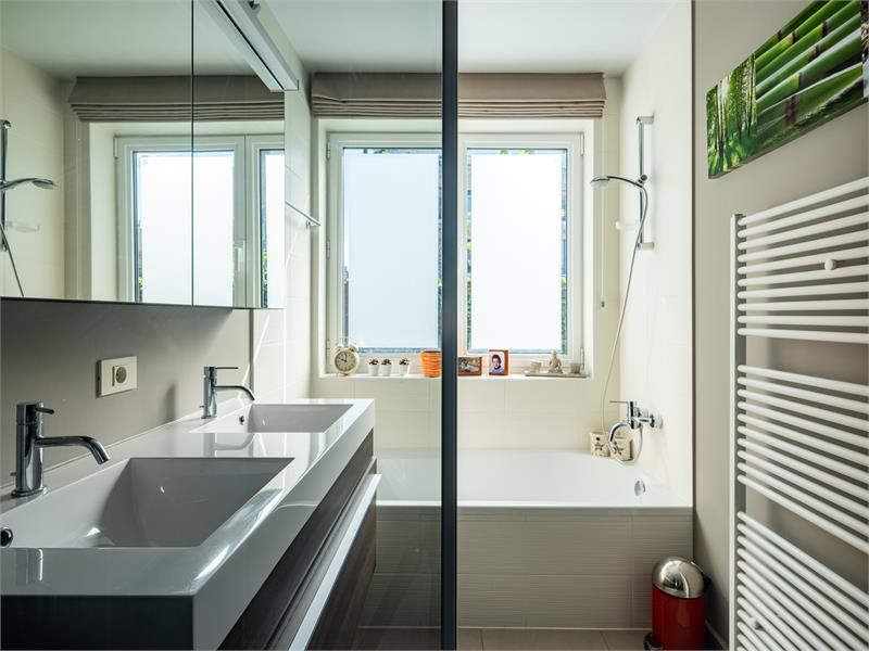 Parel van een appartement met unieke buitenruimtes in Sint-Amandsberg 