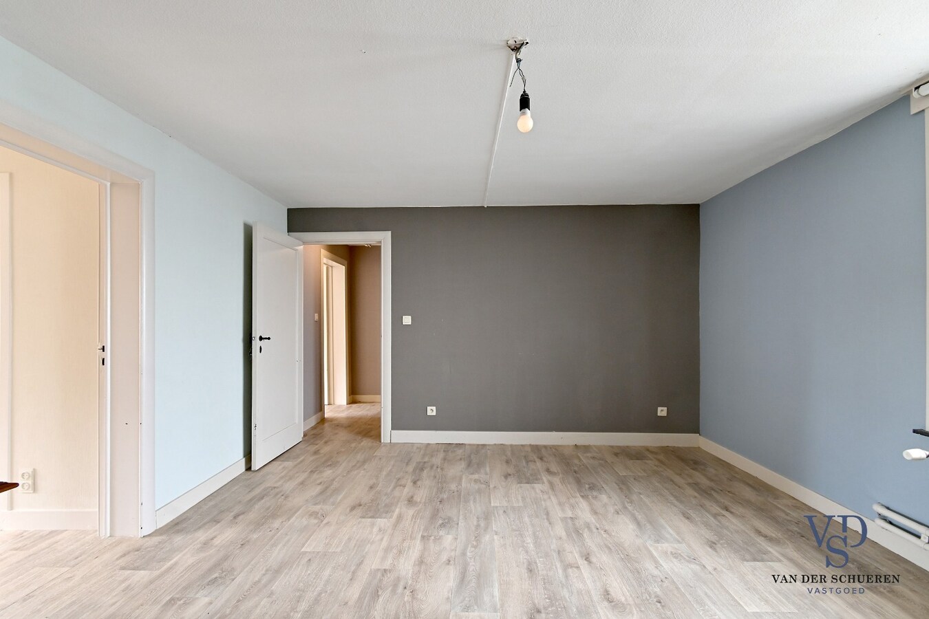 Te renoveren woning in centrum Balegem. 