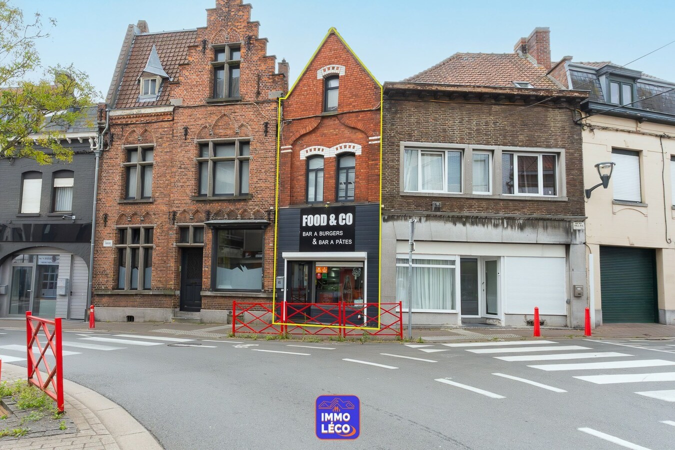 Parts de société avec immeuble commercial (terrasse et jardin),  "Food &amp; Co" en plein centre-ville ! 