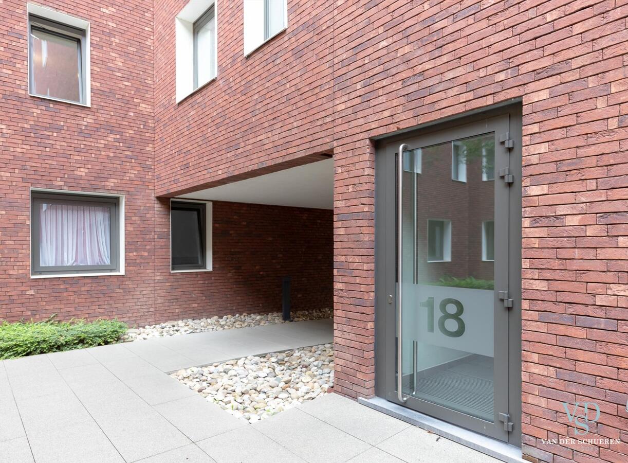 Hip, luxueus én ruim 1-slp-appartement. Met een uniek terras ! 