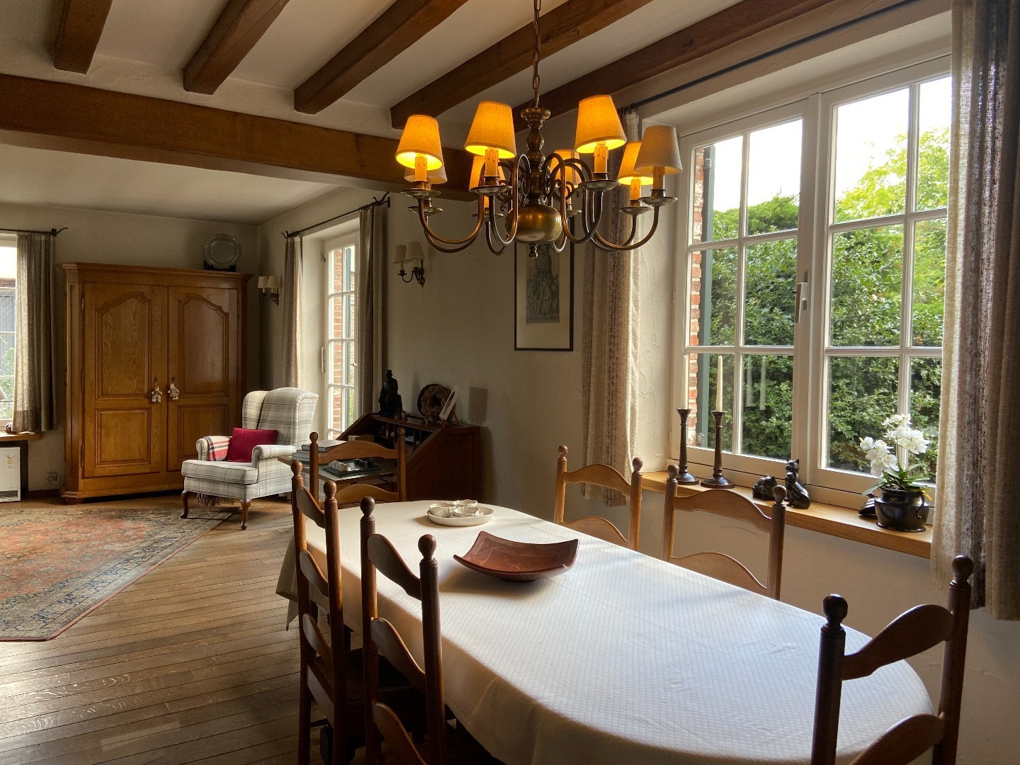 Charmante landelijke villa op een toplocatie in Waregem! 