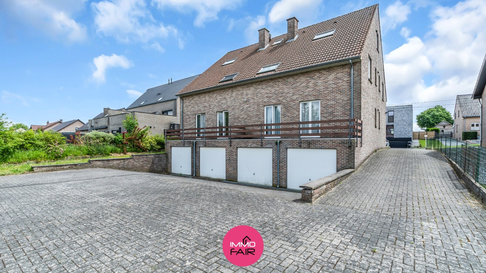 Ruim appartement met polyvalente verdieping 