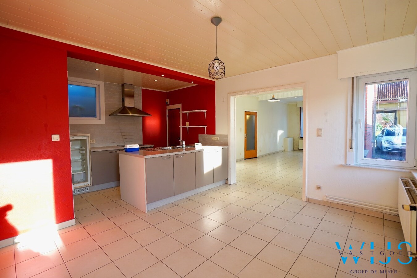 Interessant te renoveren woonhuis met 4.133 m² grond in het centrum van Wippelgem! 