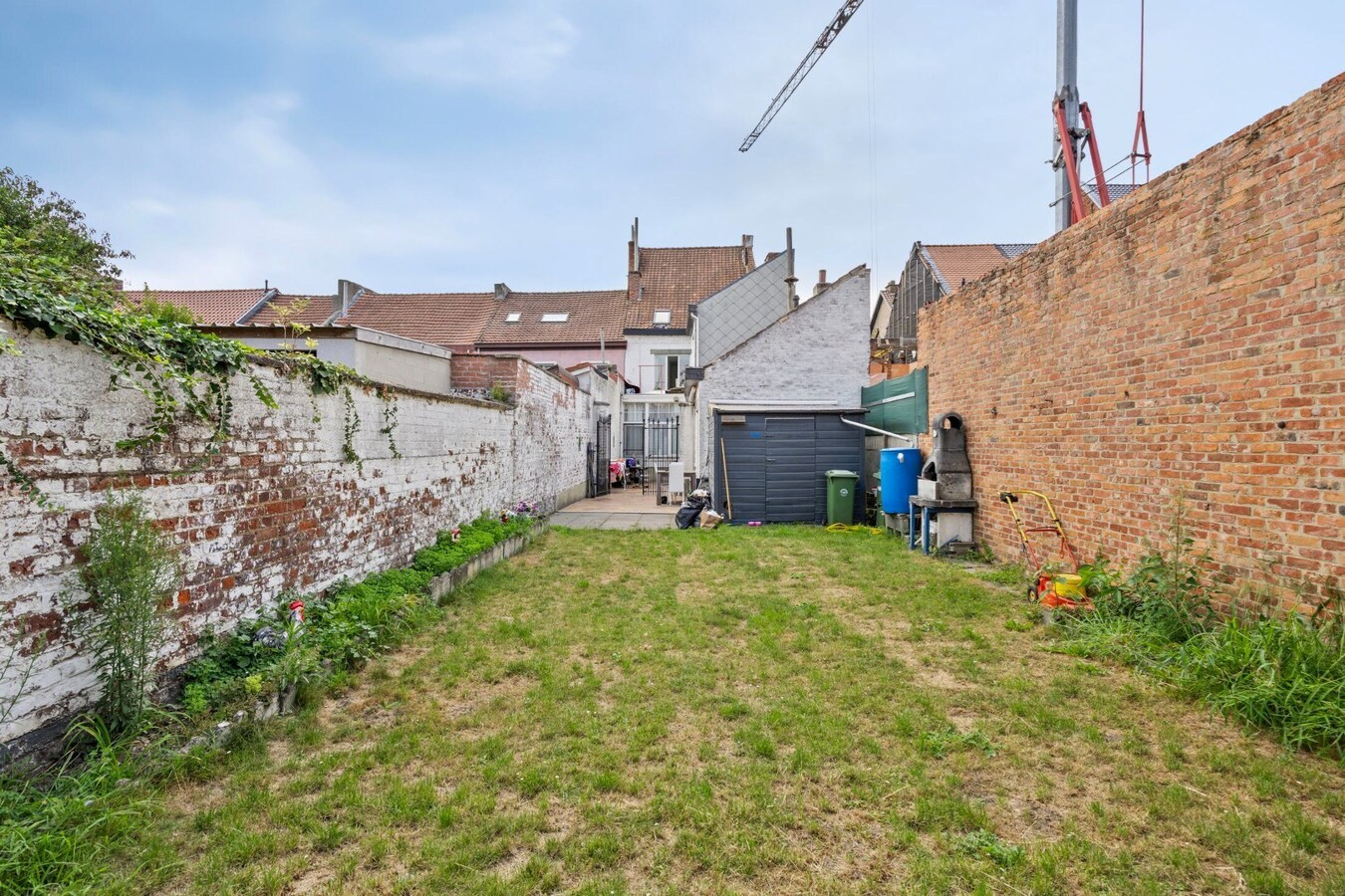 Gebouw/herenhuis bestaande uit 3 appartementen te Tienen 