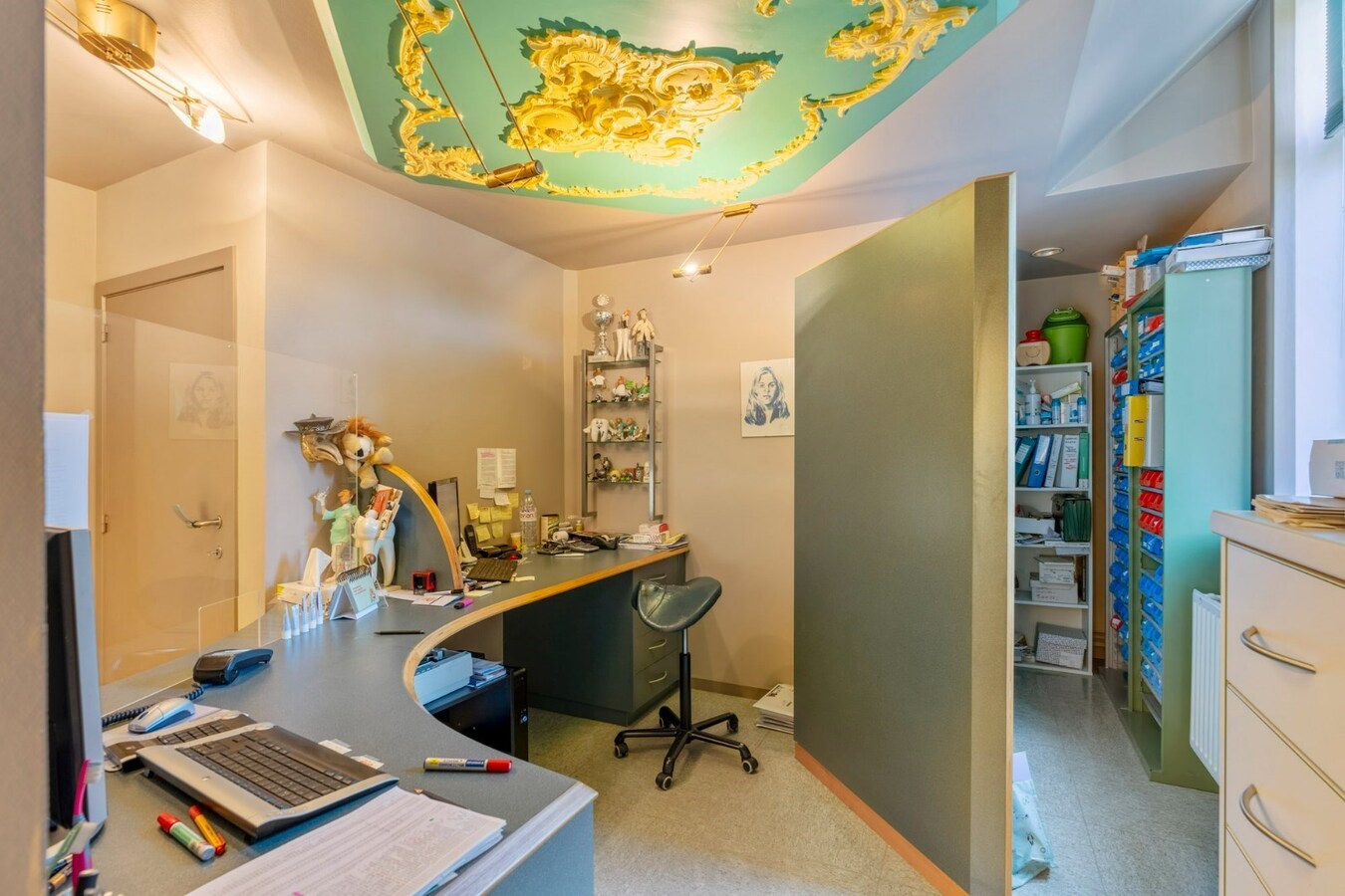 Luxe herenhuis met praktijkruimte in Niel-bij-As 