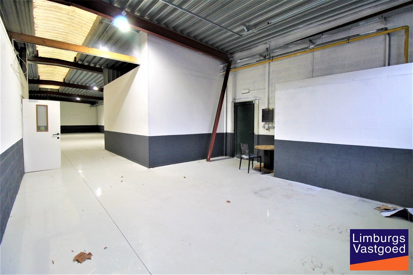 DE BEER - KMO UNITS - v.a. 110 m² tot 478 m² - Nabij E 313 