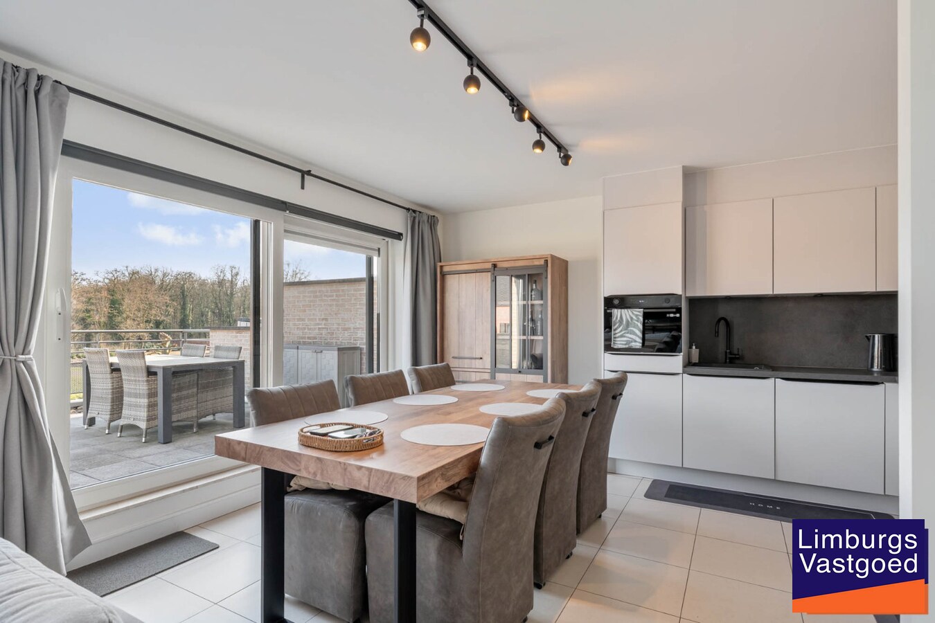 Modern appartement met groot terras in Diepenbeek, 1 slaapkamer, energielabel B, ondergrondse parking en berging inbegrepen 