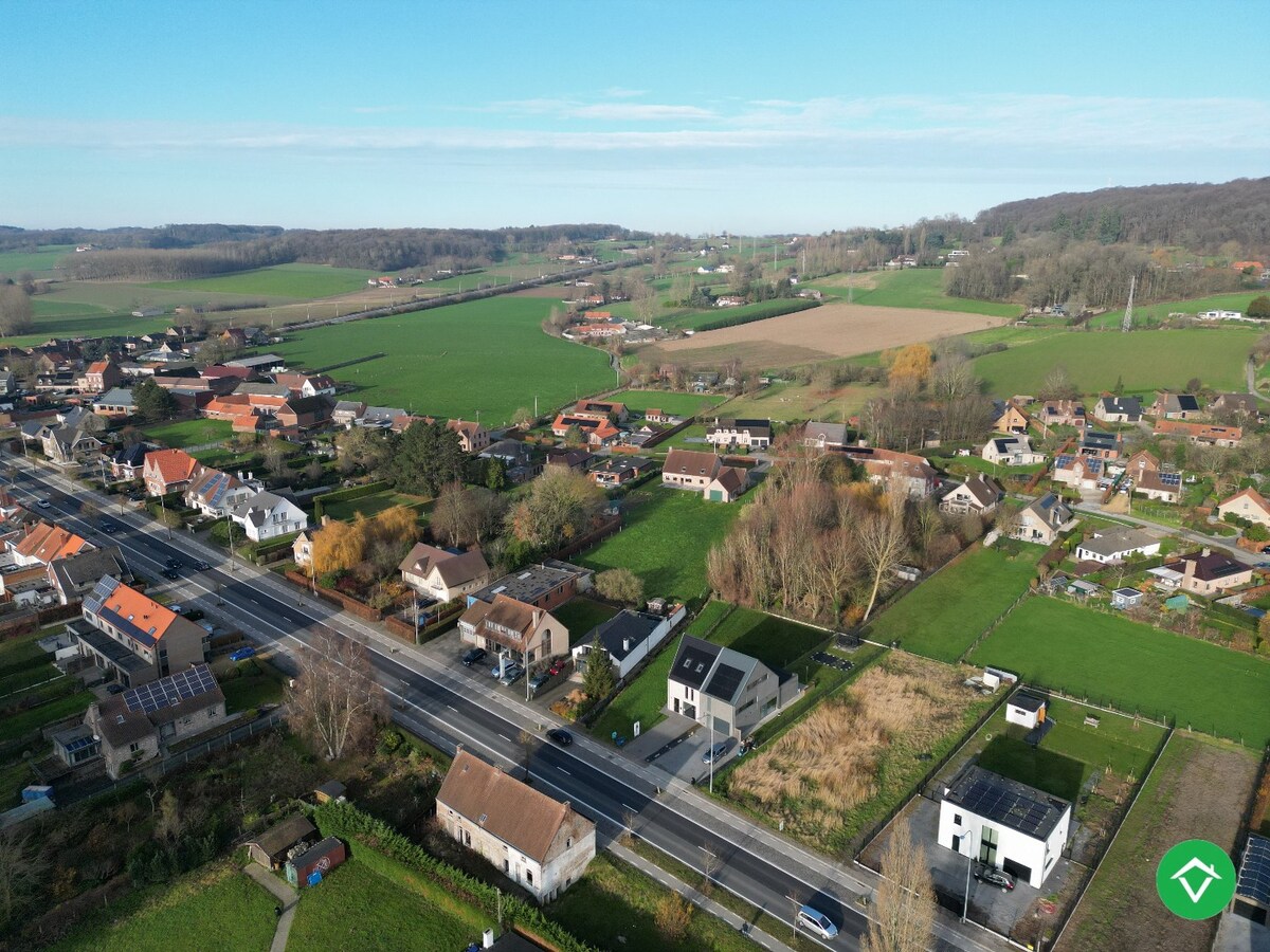 Ruim perceel van 1243 m² in het prachtige Ronse 