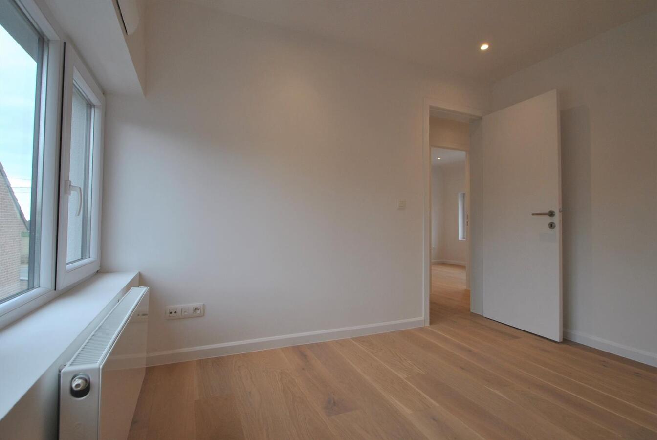 Landelijk gelegen vrijstaande woning met 4 slaapkamers 