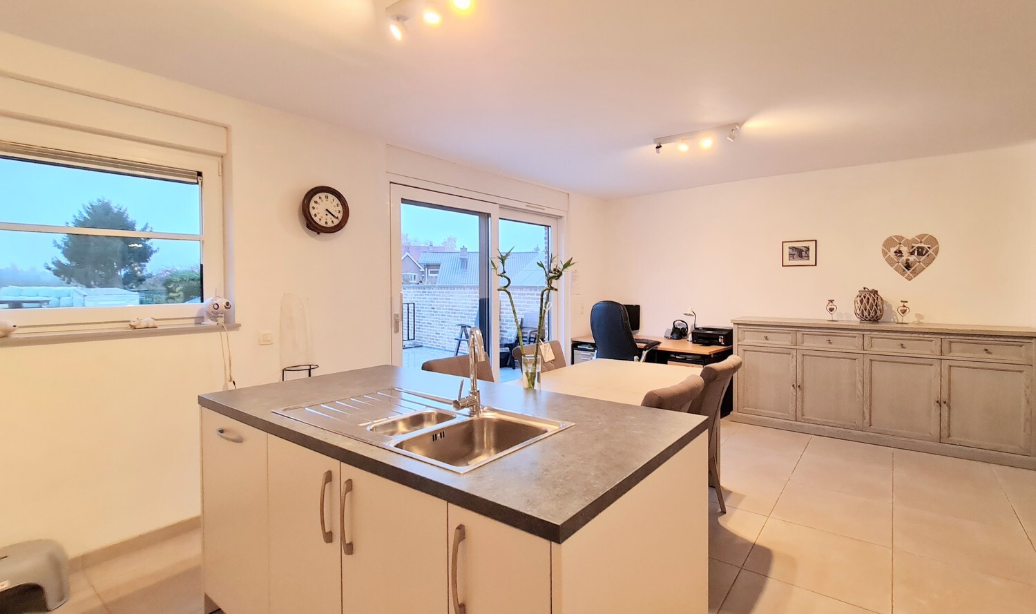 Moderne duplex van 2019 met royaal zuidgeoriënteerd terras 