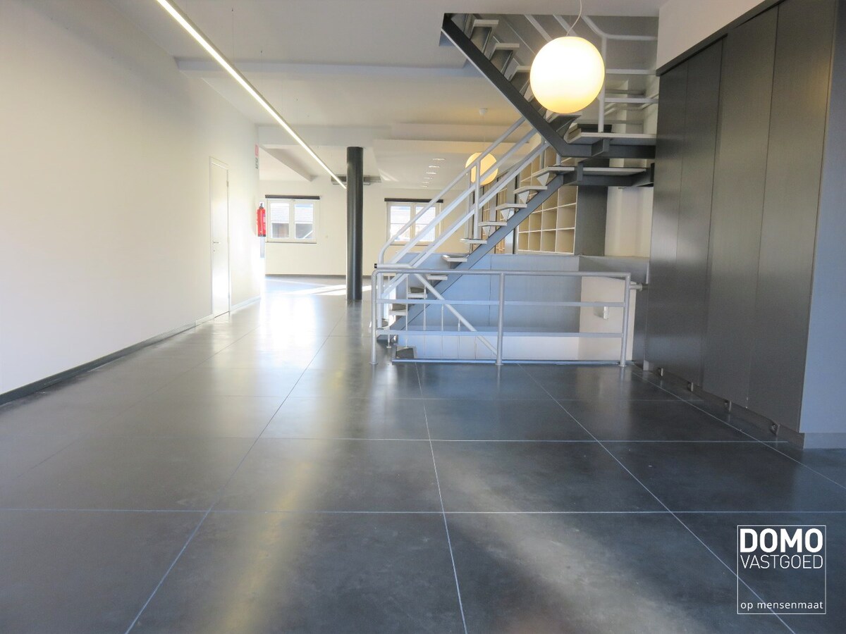 GUNSTIG GELEGEN OPBRENGSTEIGENDOM TE HASSELT 