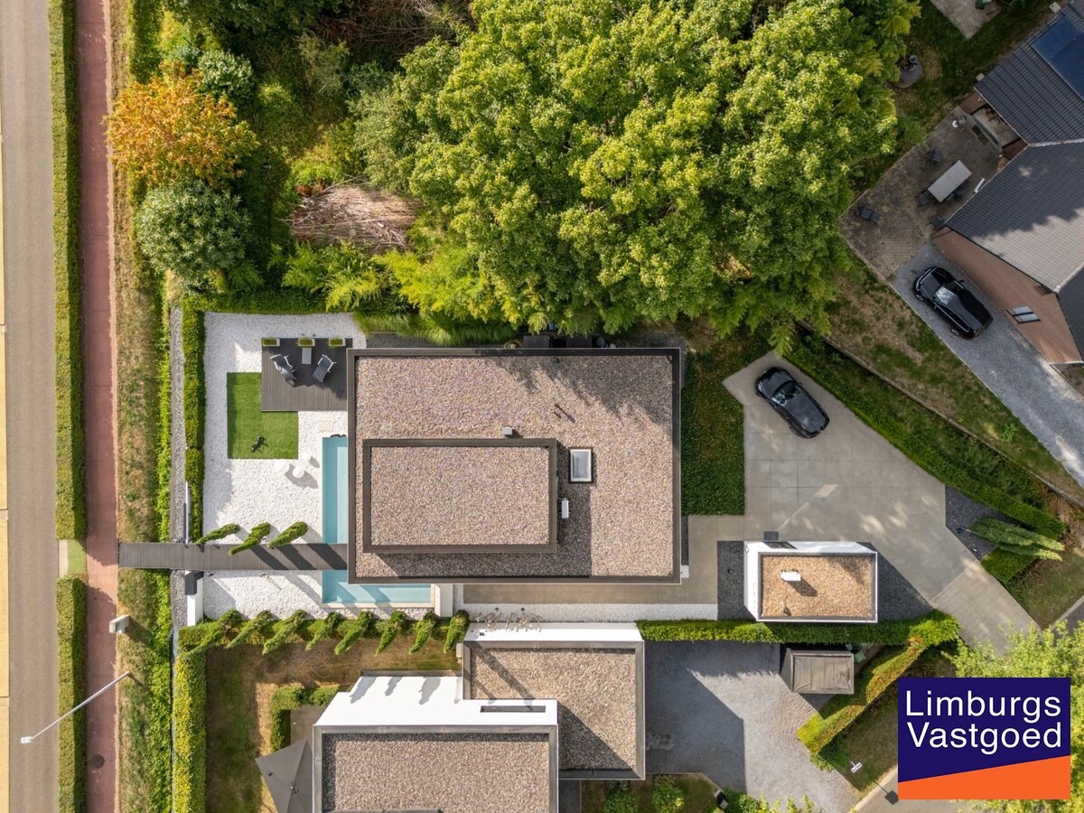 Unieke designvilla met zwembad en panoramisch uitzicht op het Albertkanaal 