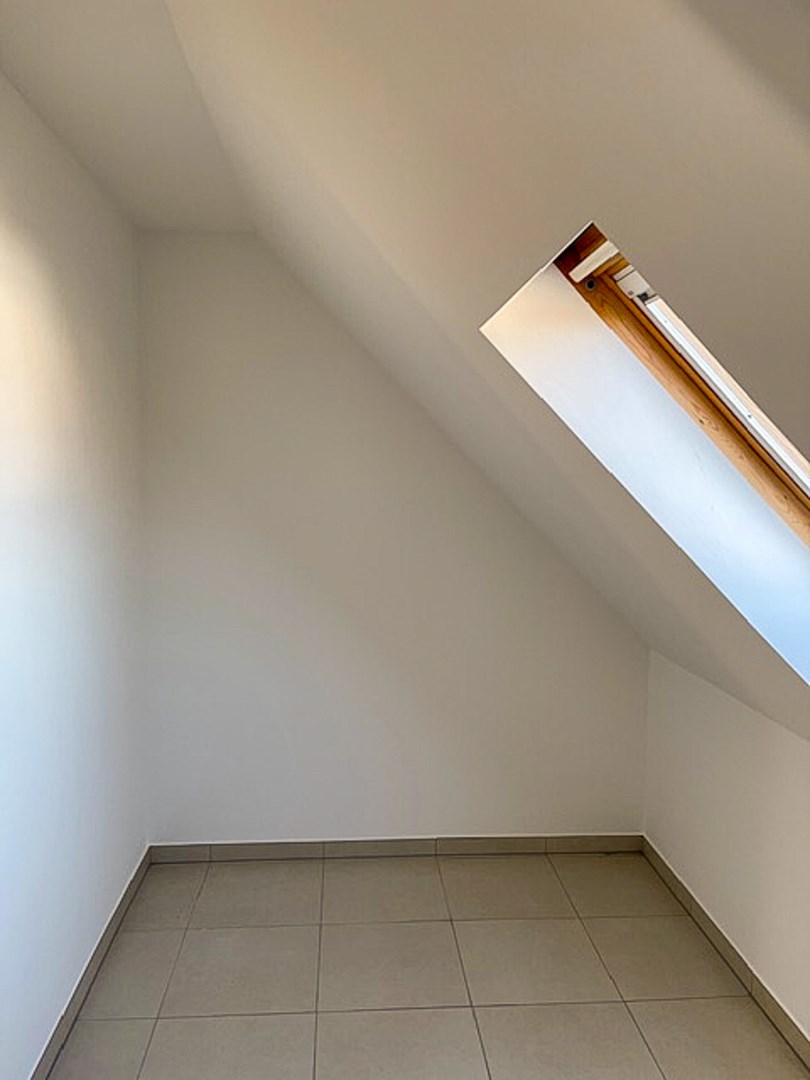 Instapklaar duplexappartement met terras nabij centrum Oostende 