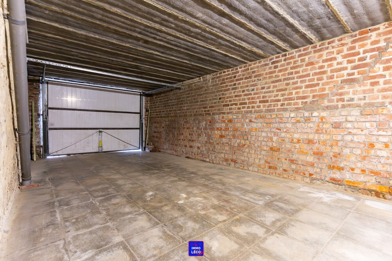 3 façades avec garage, jardin, excellent potentiel, secteur "La Coquinie" ! 