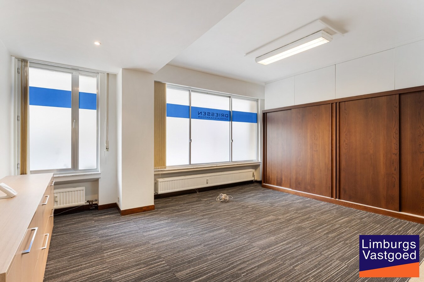 Handelspand op toplocatie, 226m², ruime parkeergelegenheid 