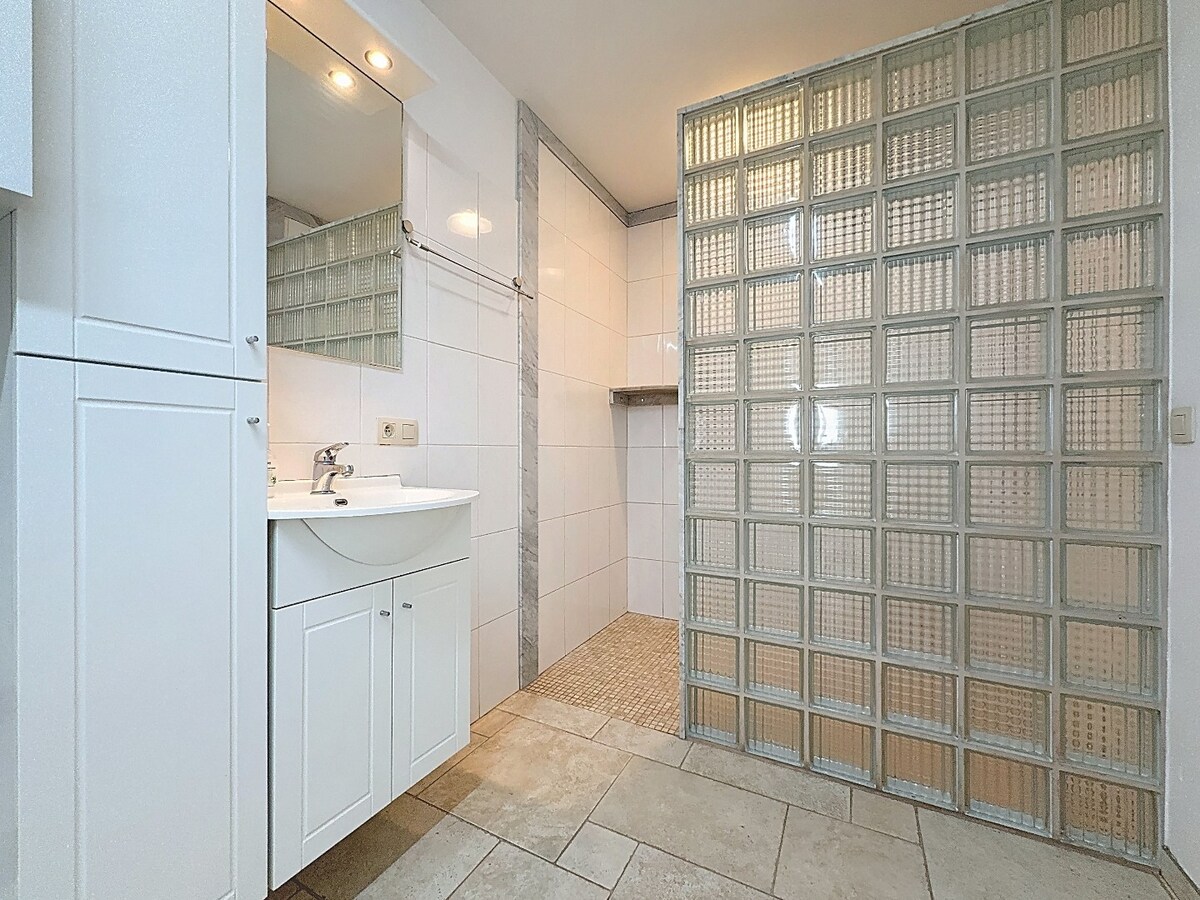 Hedendaagse en energiezuinige HOB in landelijke omgeving 