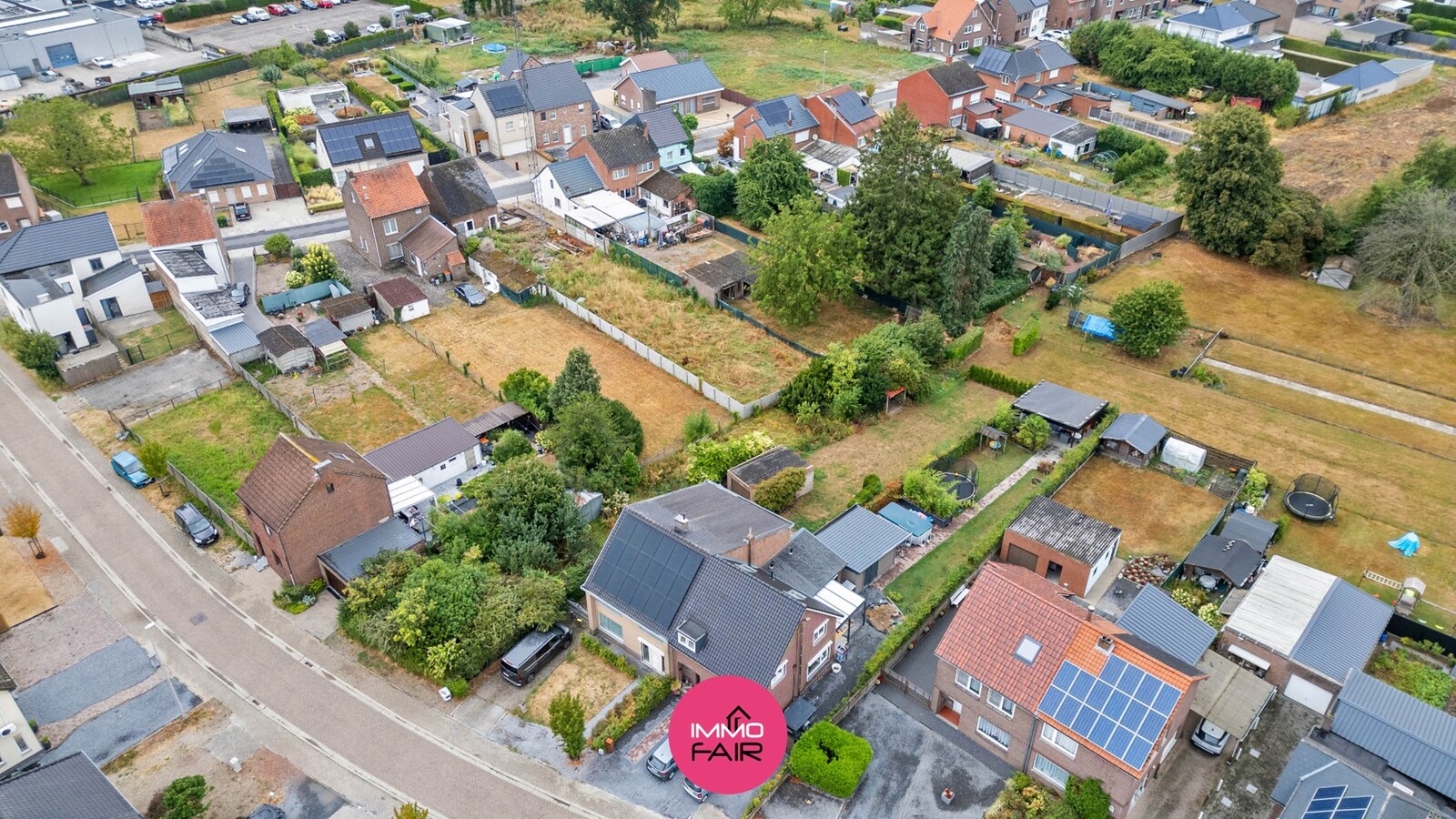 Bouwgrond voor open bebouwing in het centrum van Rekem 