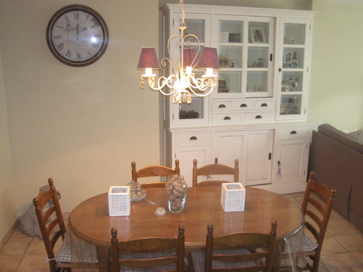 Aangenaam wonen op de Markt. 