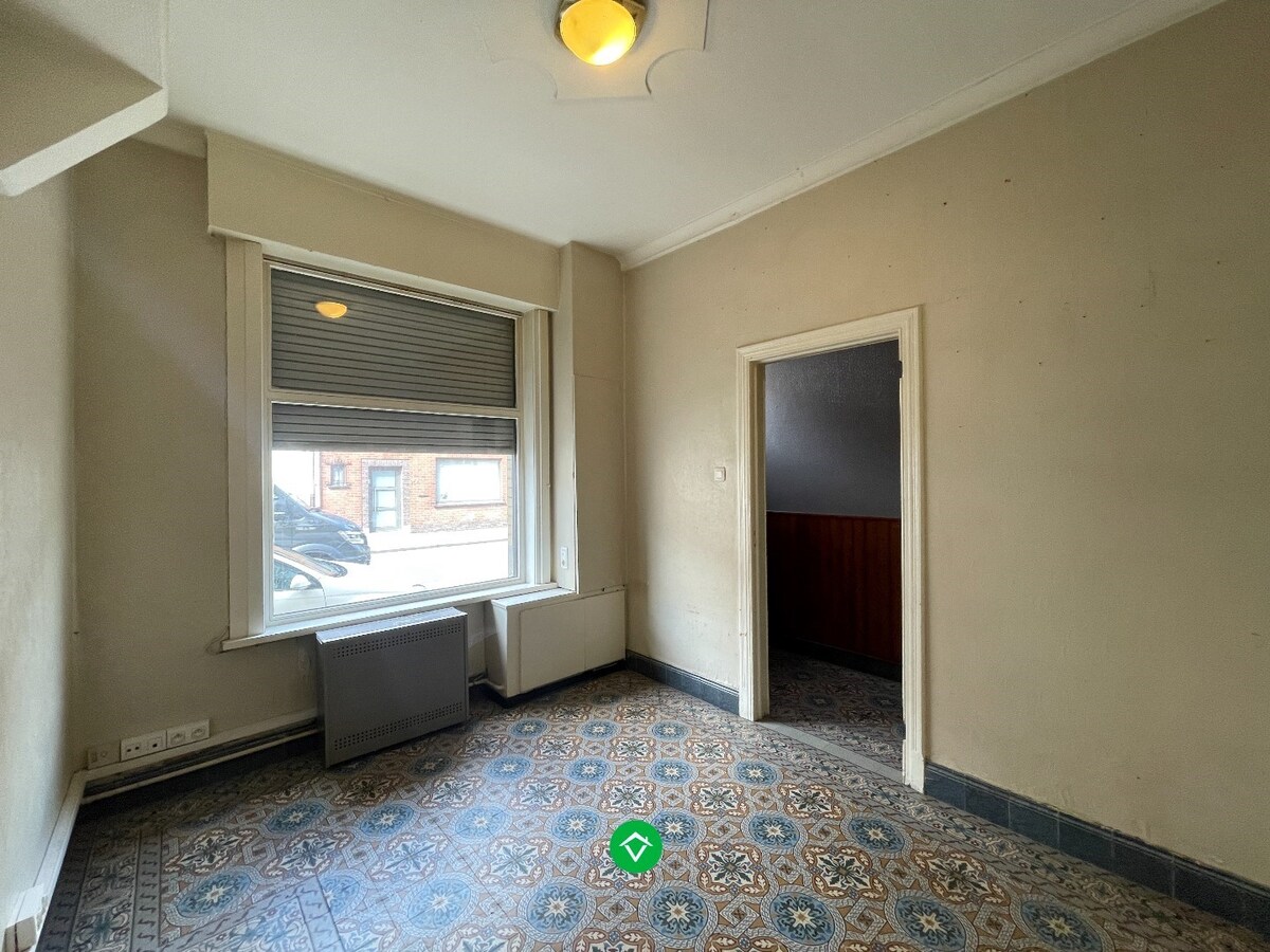 Centraal gelegen woning met 2 slaapkamers en tuin in centrum Roeselare 