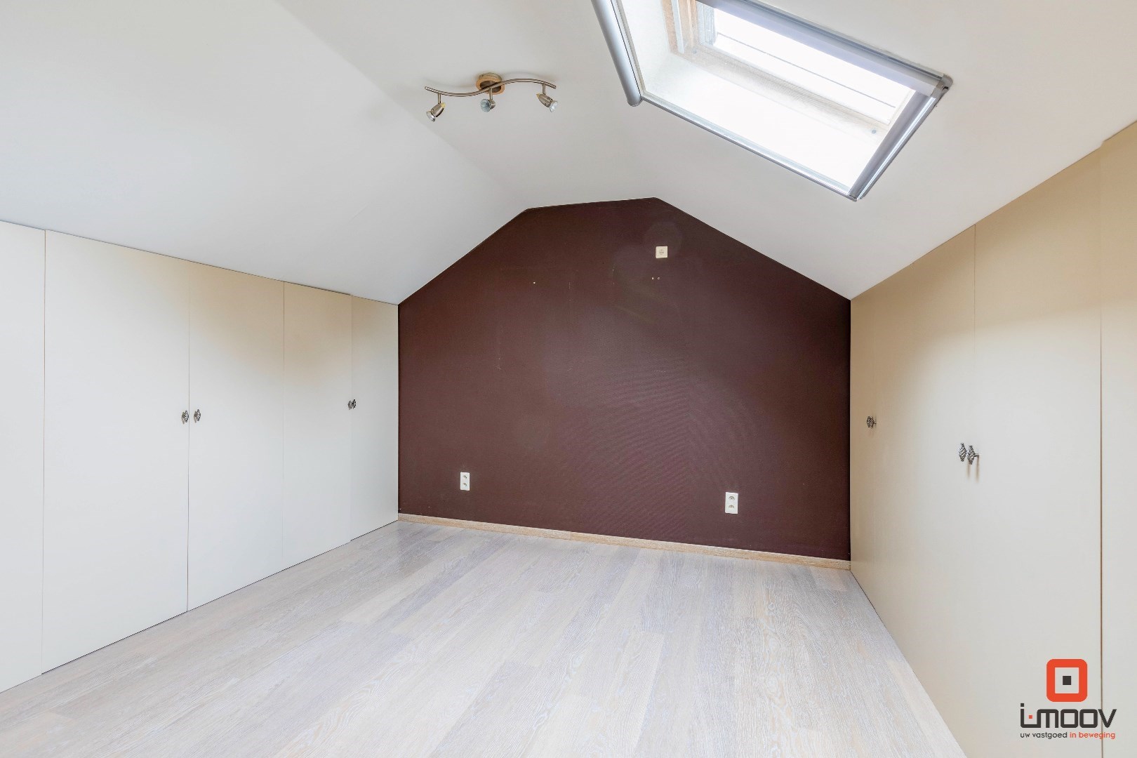 Prachtige alleenstaande villa in residentiële woonwijk 