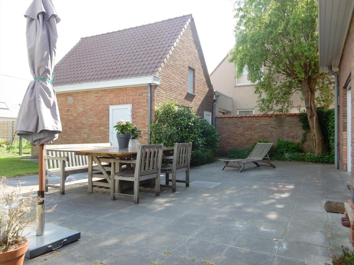 Karaktervolle woning met grote tuin 