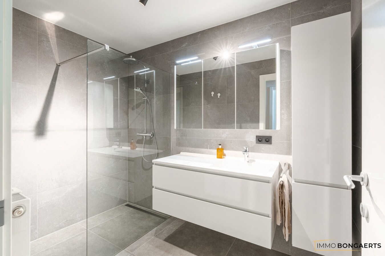 Recent gelijkvloersappartement nabij het centrum van Genk 