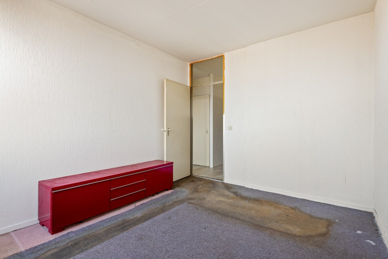 Te renoveren appt. met 2 slpk en terras te hartje Hoboken! 