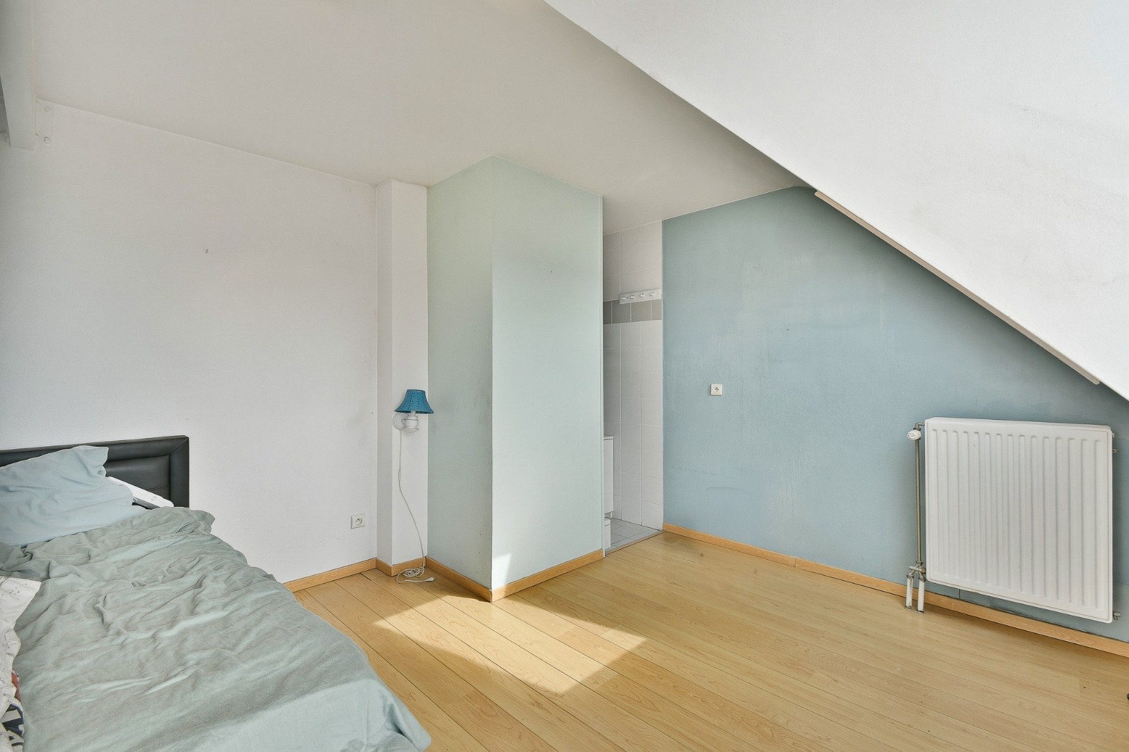 Duplex-appartement met twee ruime slaapkamers en een ruim en intiem terras 
