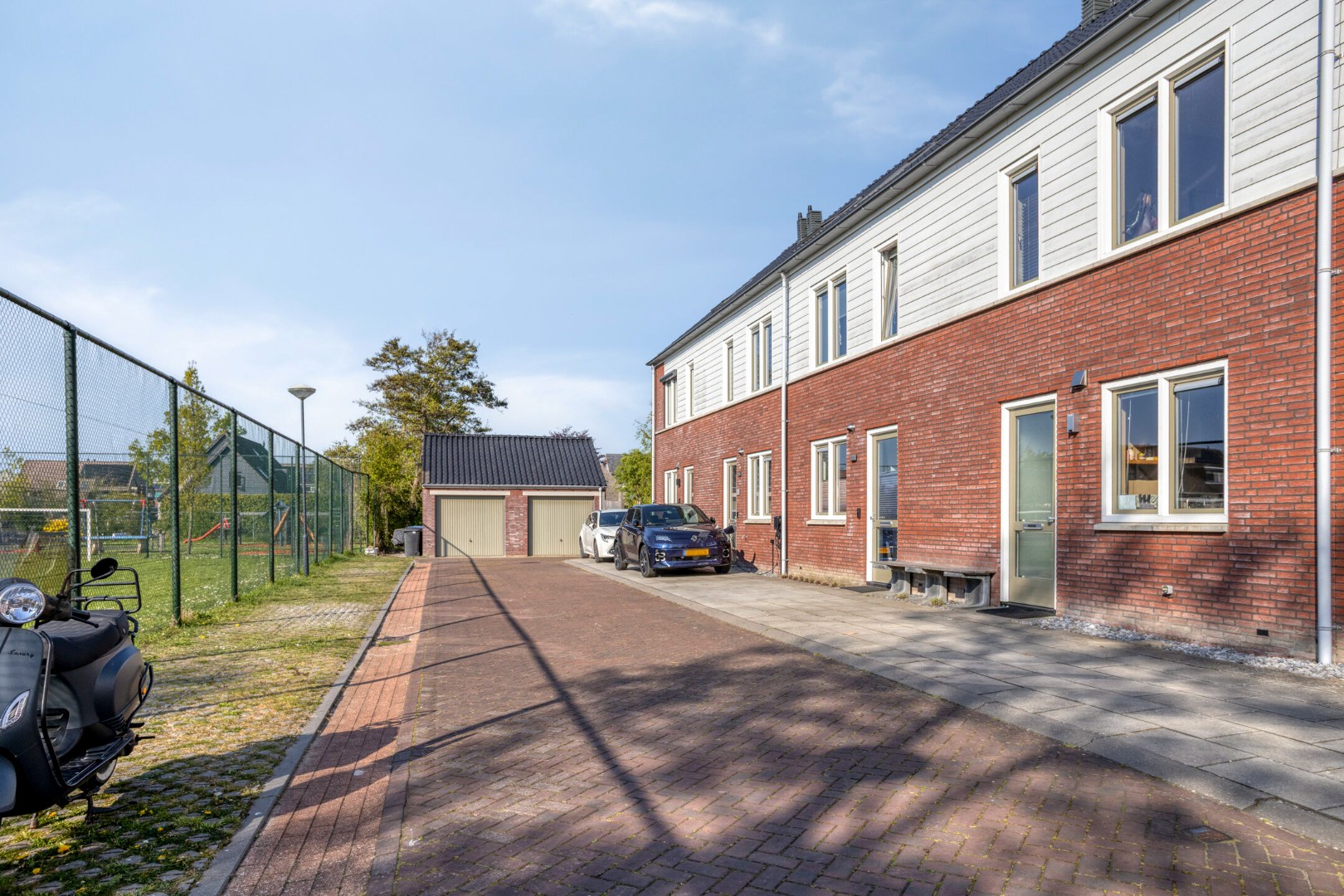 T.A. Makelaardij biedt aan: 
