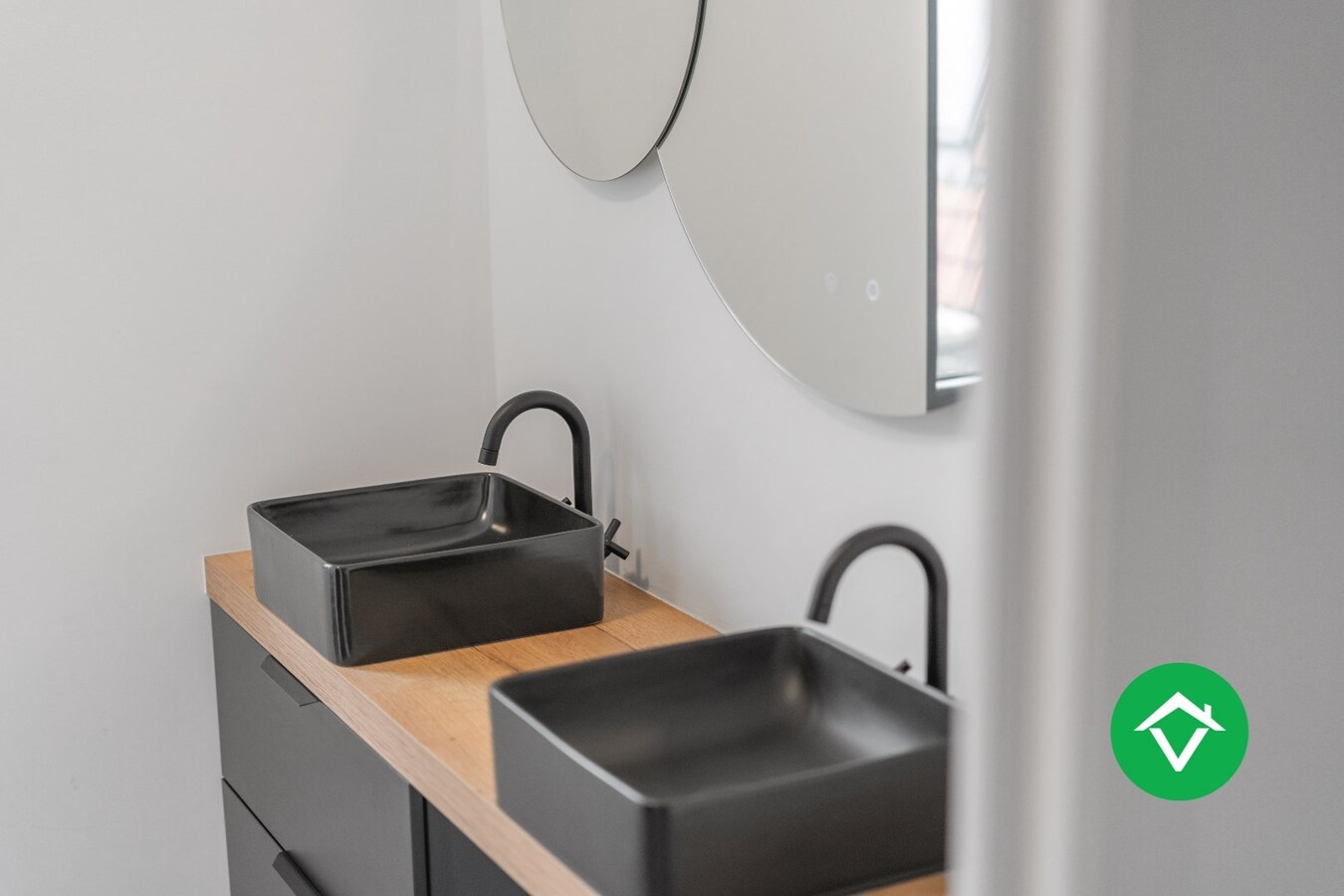 Gerenoveerde woning met 3 slaapkamers en stadstuin in hartje Roeselare 