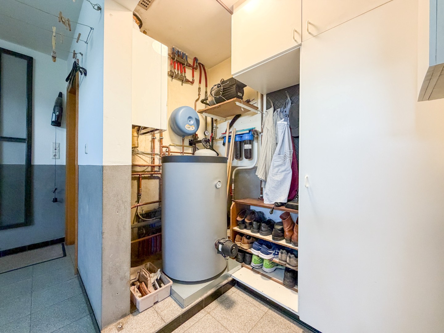 Villa op groot perceel met open zicht: 4 slaapkamers, 2 badkamers, grote tuin, topper te Torhout! 