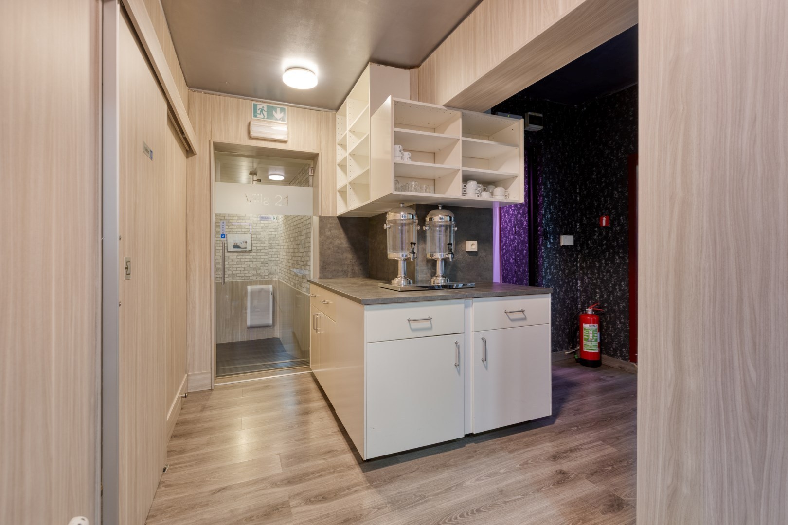 Handelshuis met tal van mogelijkheden in Geel 