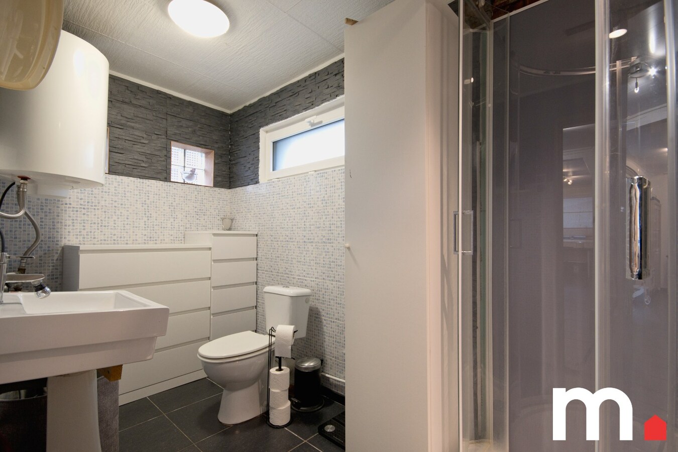 Charmant gerenoveerde woning in rustige, doodlopende straat te Gullegem ! 