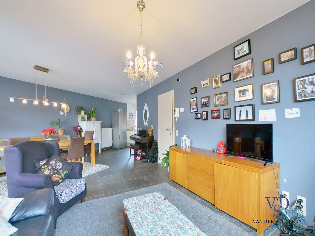 Energiezuinig 2 slp-appartement met terras én staanplaats ! 