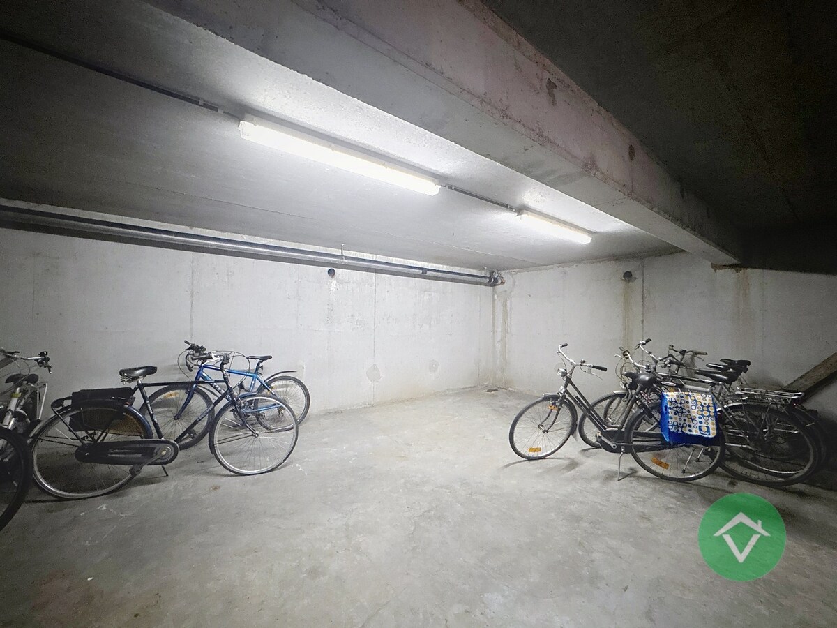 Appartement met 2 slaapkamers en garage te Torhout 