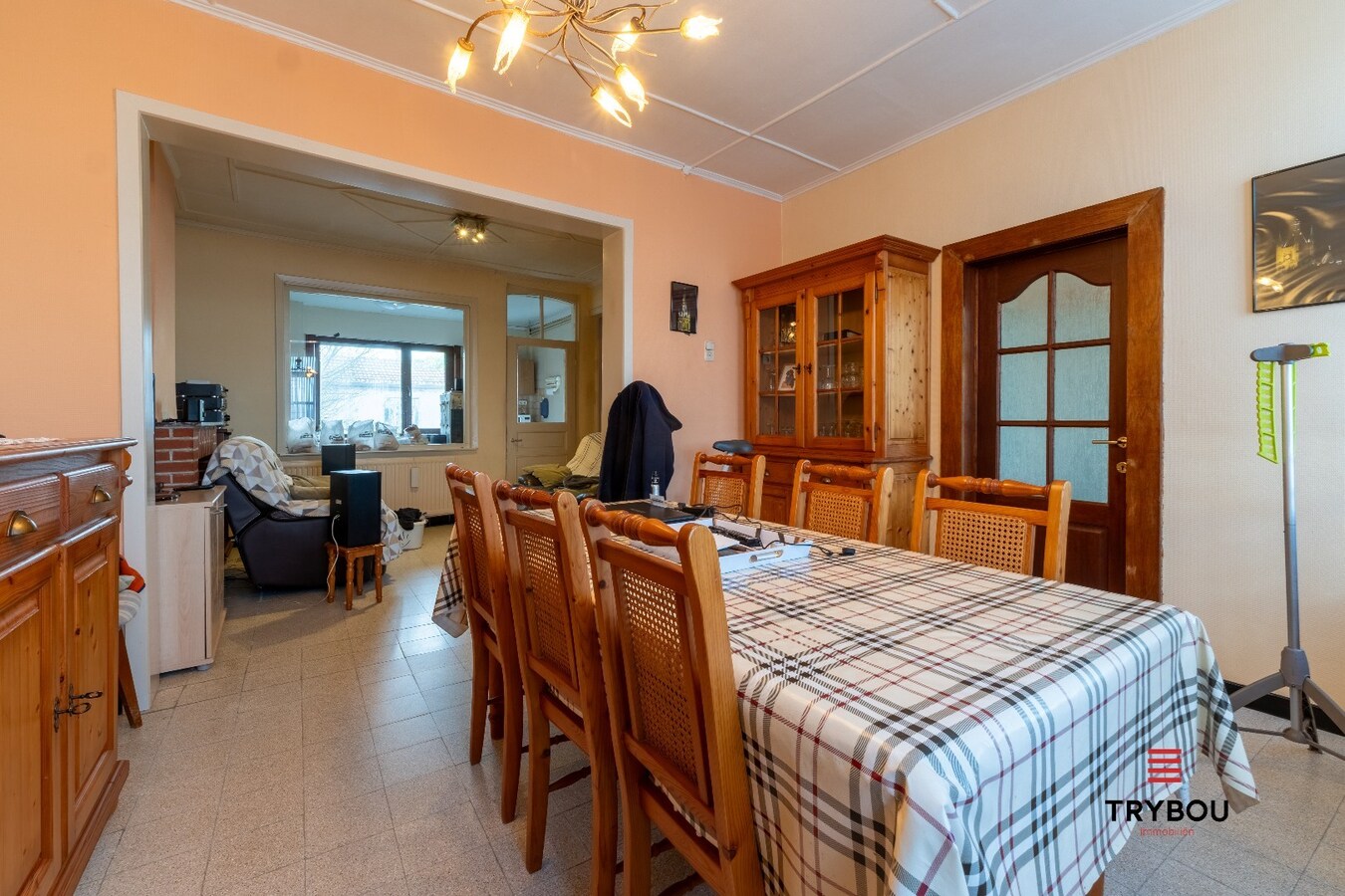 Te renoveren halfopen woning op ruim perceel van 1422m² in Brielen 