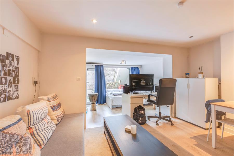 Centraal gelegen opbrengsteigendom met 8 entiteiten 