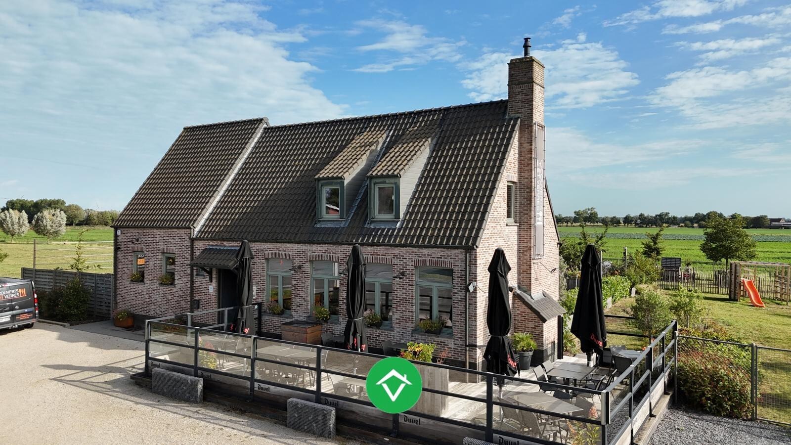 Combinatie wonen &amp; werken: horecazaak met woonst in Eernegem 
