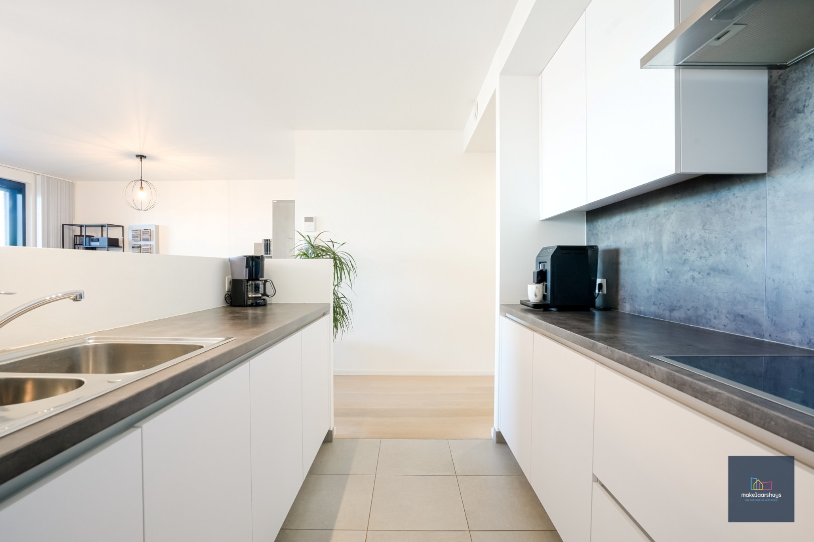 Schitterend 2-slp.app met 2 terrassen, garage en kelder 