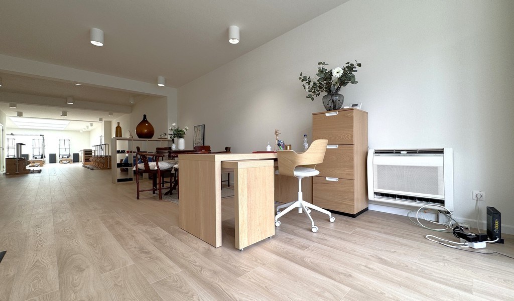 Gelijkvloers kantoor te huur vlakbij Centraal Station Antwerpen