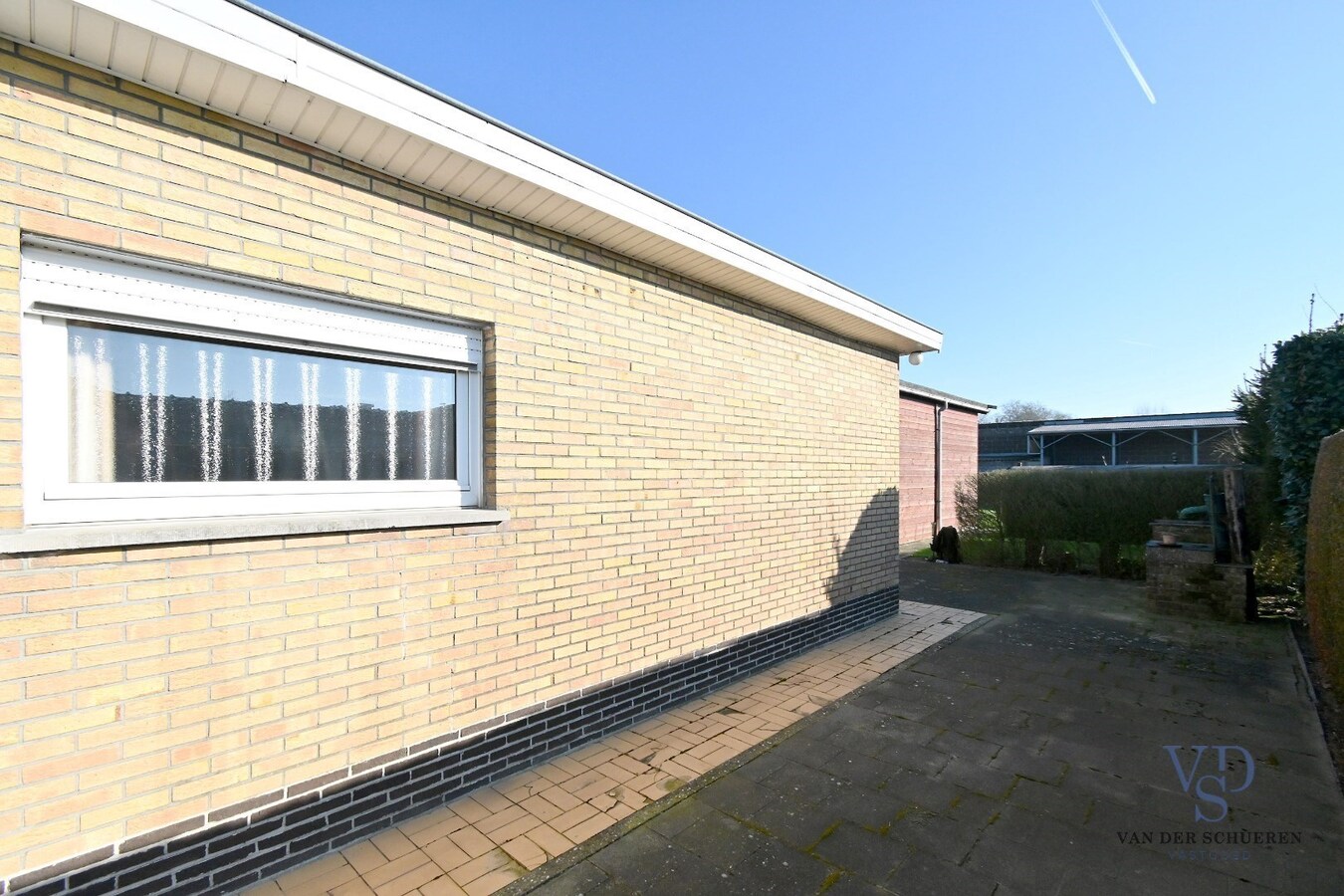 Degelijke bungalowwoning gelegen in een rustige verkaveling 