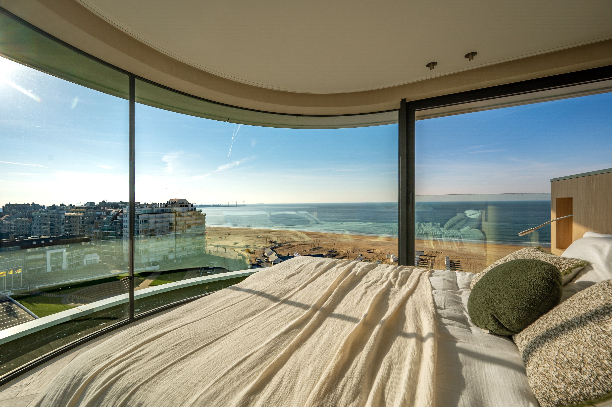 Appartement en duplex exceptionnel à vendre avec vue panoramique dans la résidence Duinrésidence. 