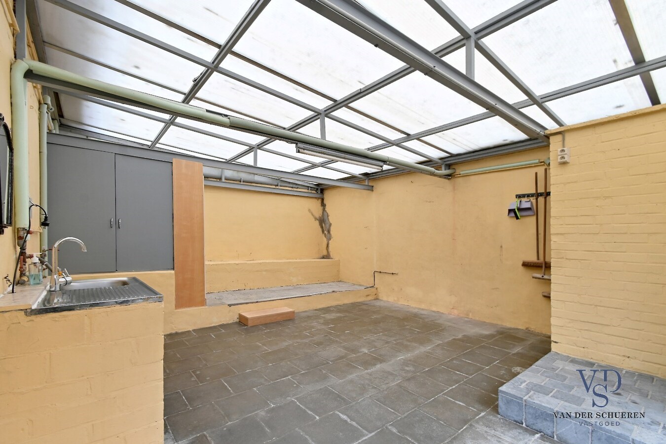 Degelijke eengezinswoning, landelijk gelegen 