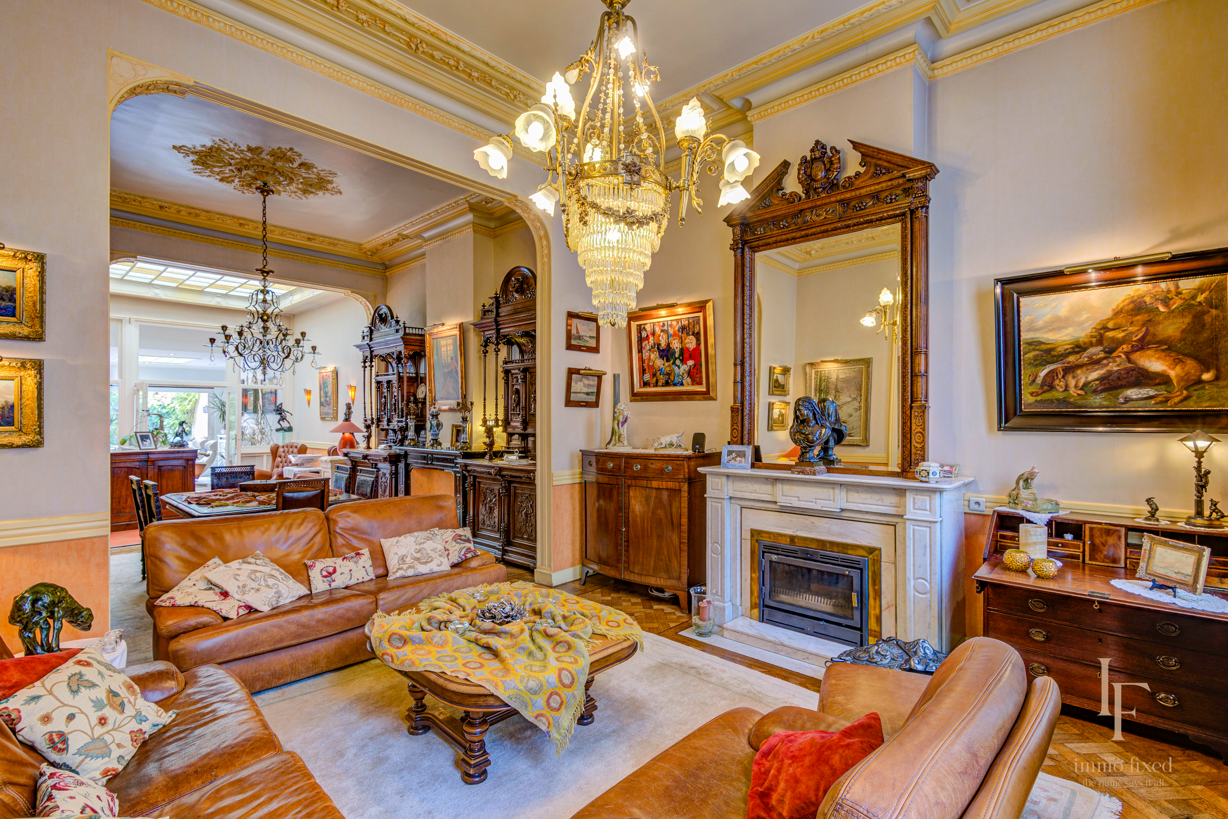Een uitzonderlijk herenhuis met zes slaapkamers en een zuidgerichte stadstuin in hartje Antwerpen. 