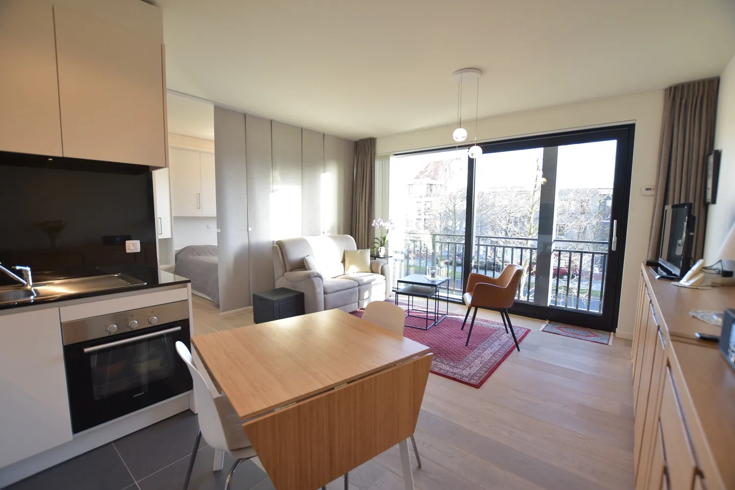 Récent 1 slaapkamer appartement met mooie gevelbreedte gelegen in duinenwater te Knokke.  